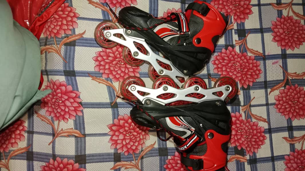inline skating shoes 2