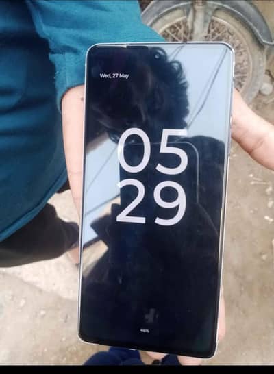 moto edge 30 pro