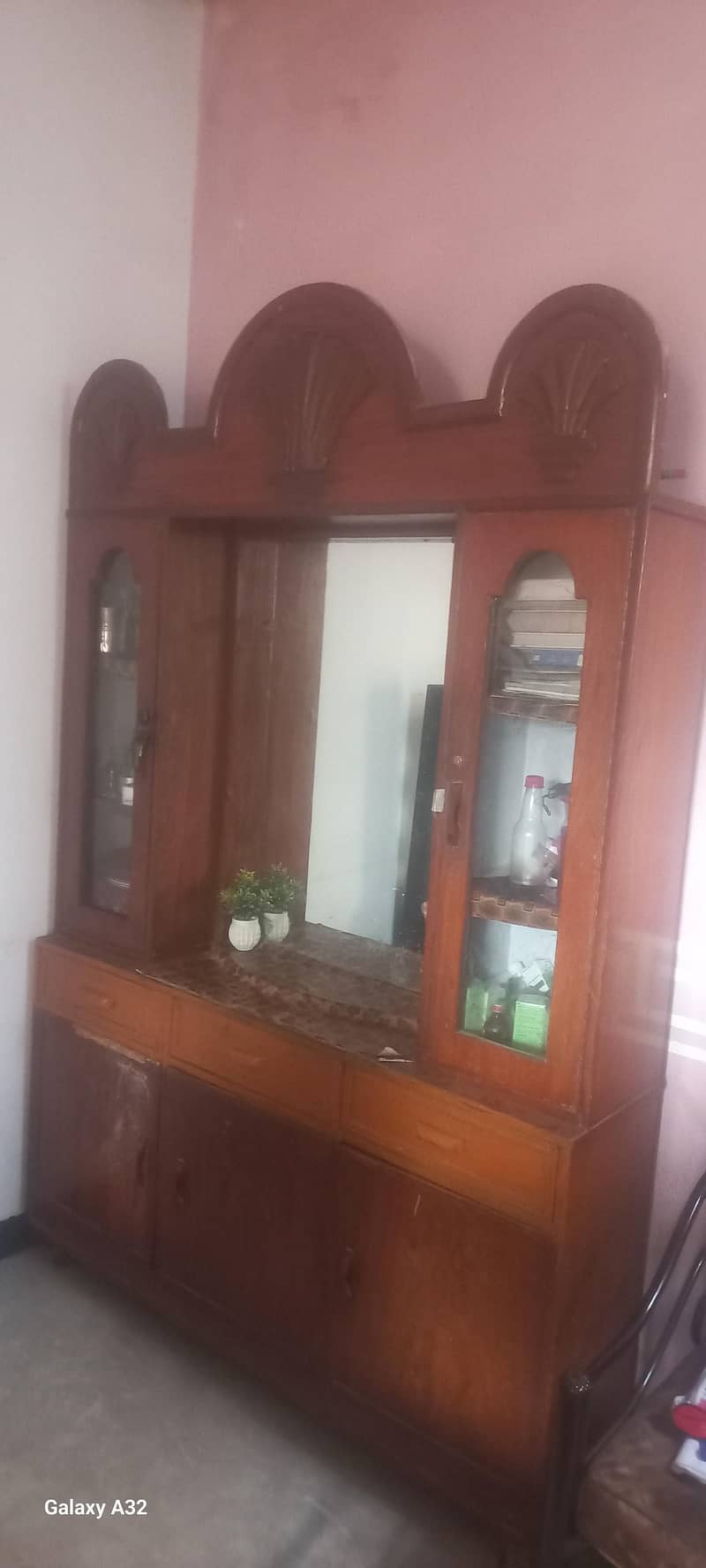 dressing table 0