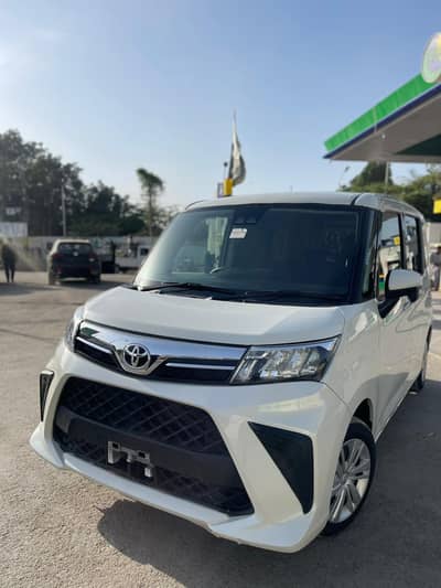 Toyota Roomy 2022
