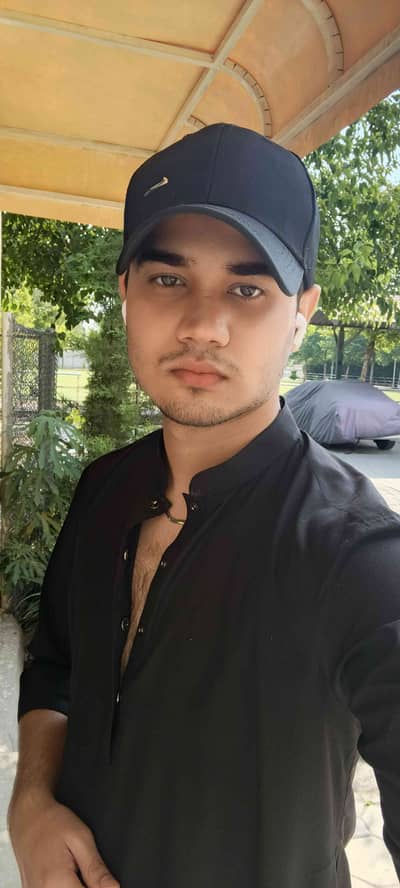 M adil Imam