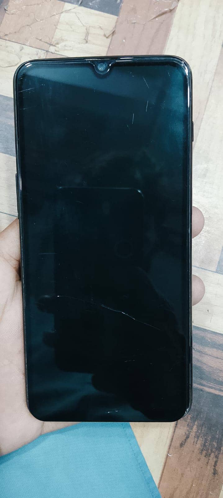 One Plus 6T 5