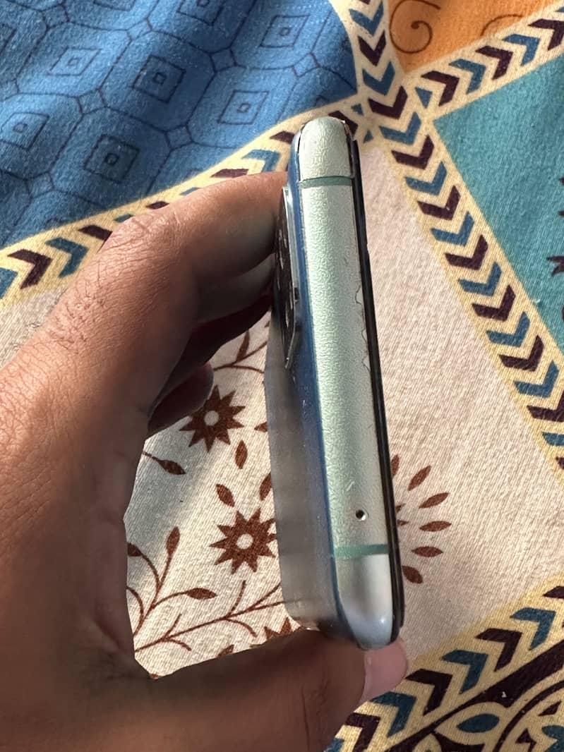 One Plus 8T 4