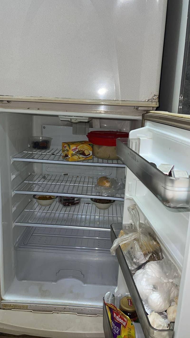 Refrigerator 0