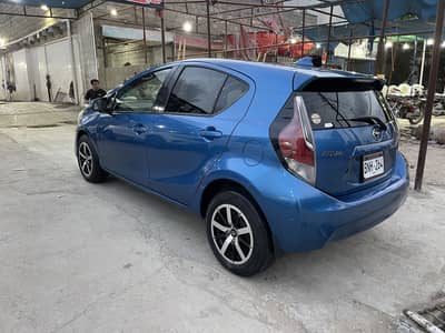 Toyota Aqua 2015