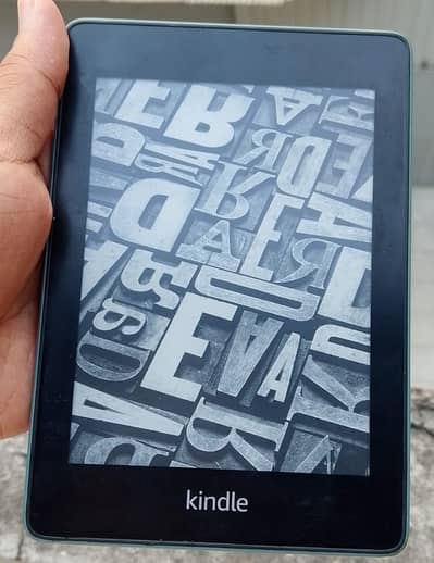 Kindle Paperwhite 10 generation 8GB memory