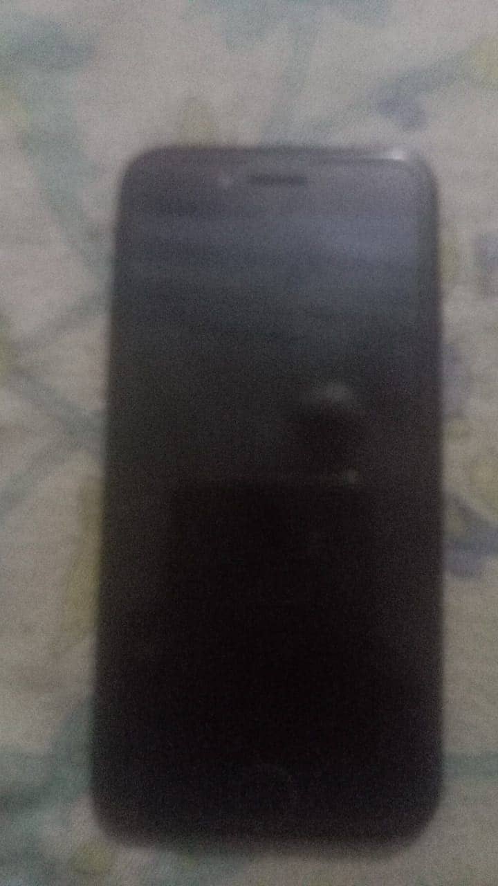 Apple iPhone 7 2