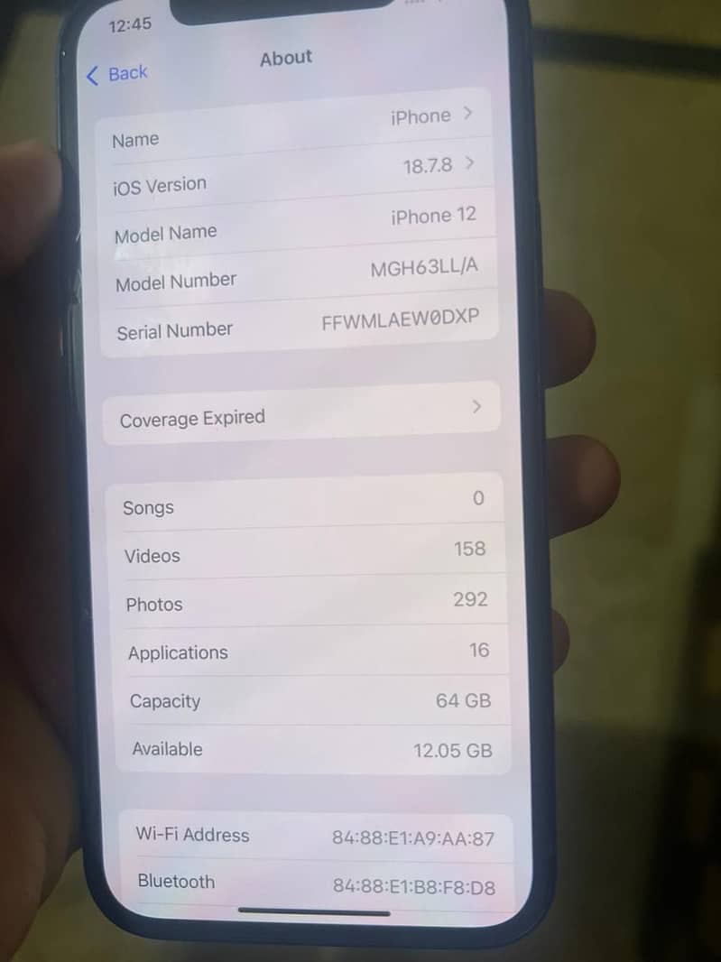 Apple iPhone 12 4