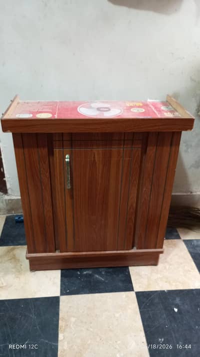 Fish aquarium Table