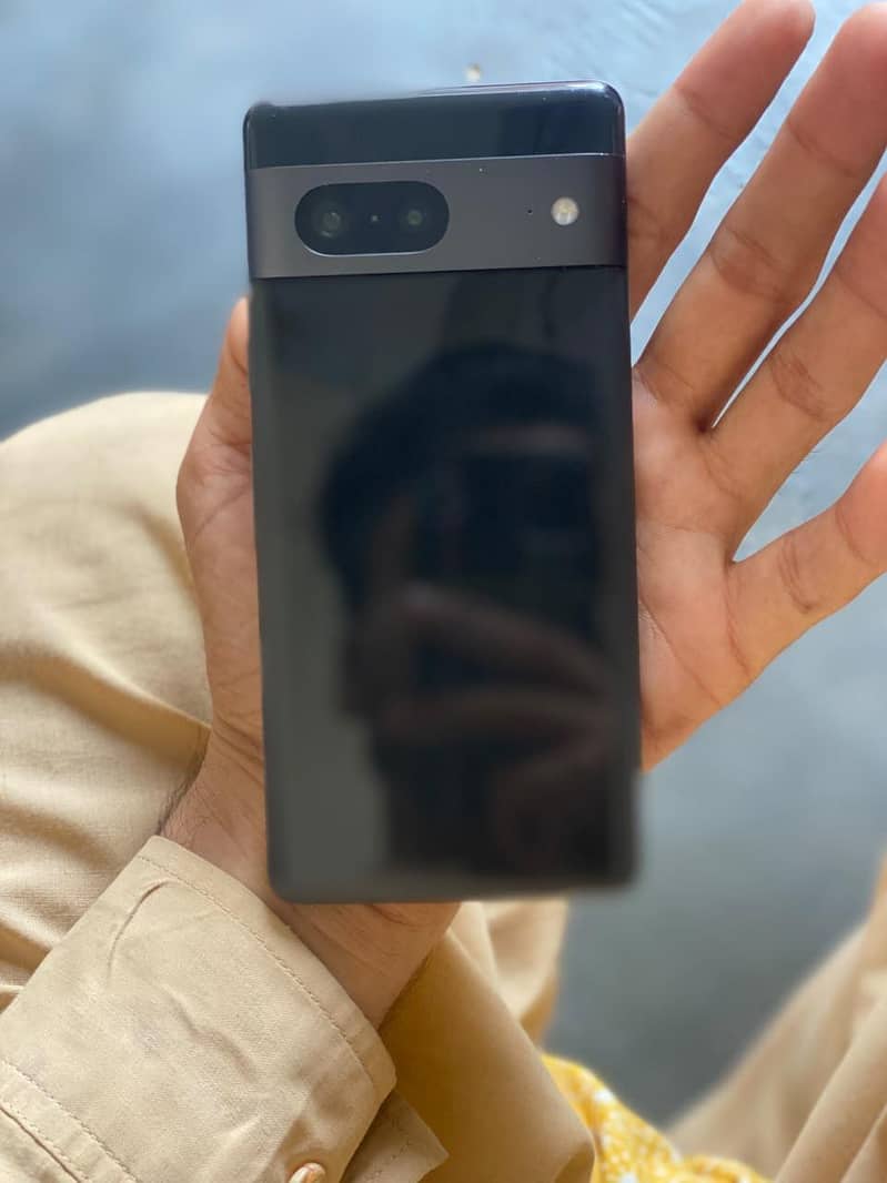 Google Pixel 7 4