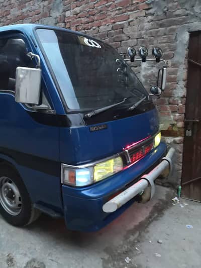 Nissan 1992