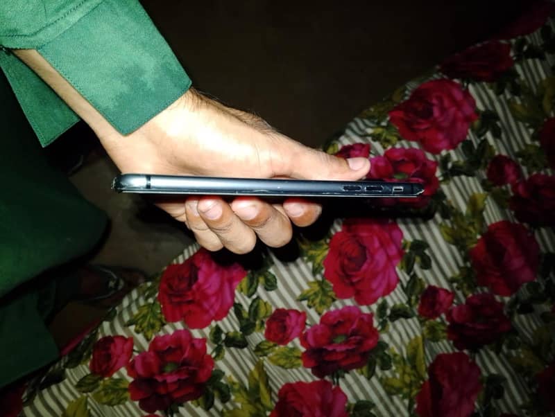 Apple iPhone 8 Plus 4