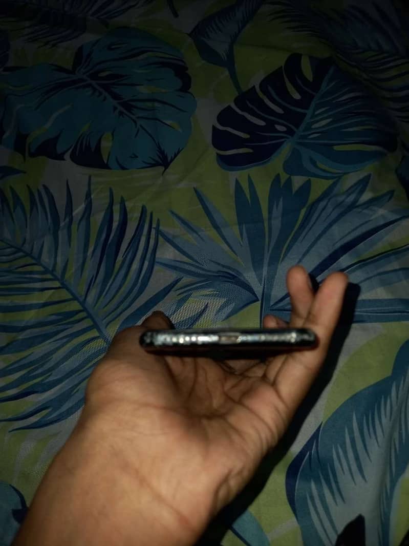 Apple iPhone 7 4