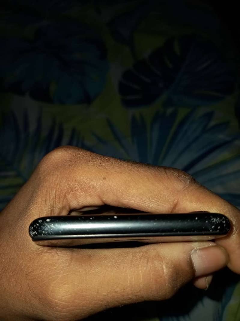 Apple iPhone 7 7