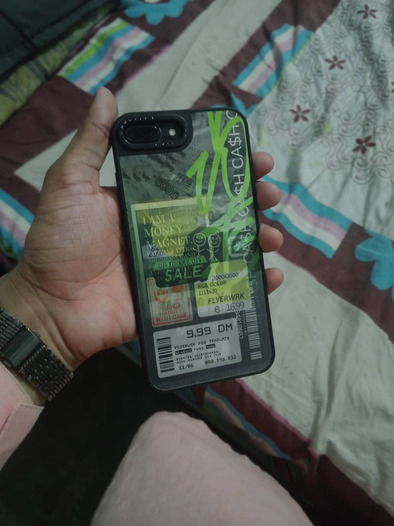 Apple iPhone 7 Plus 2