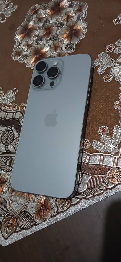 Apple iPhone 16 Pro Max