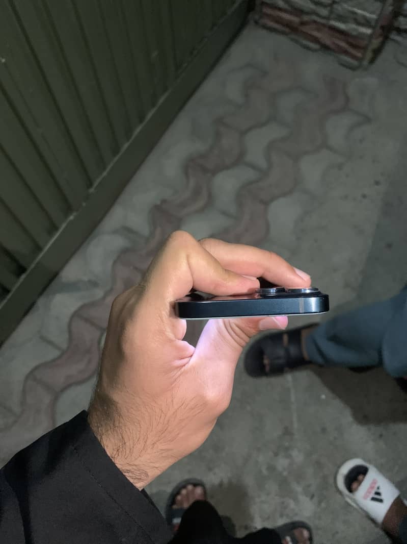 Apple iPhone 13 3
