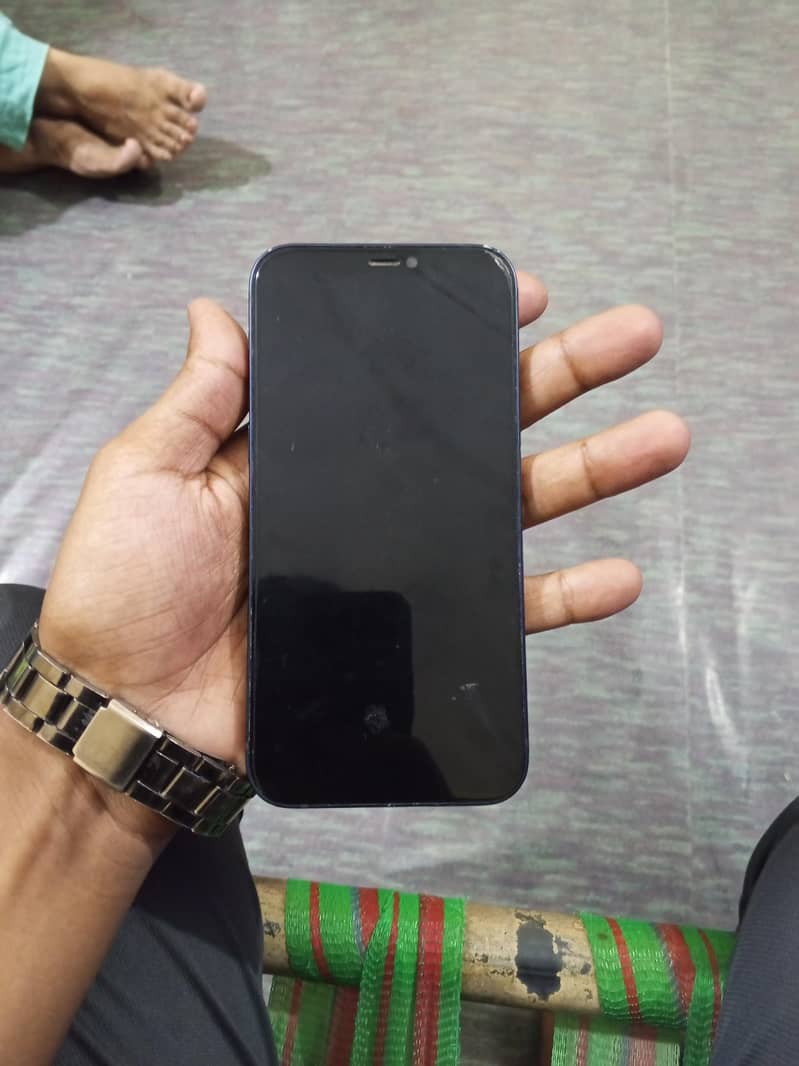 Apple iPhone 12 2