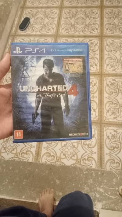 uncharted 4 cd for sell very good condition only serious buyers