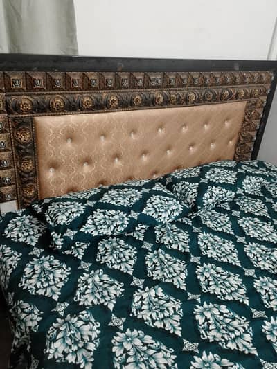 king size 76*72 heavy Guage iron without mattress