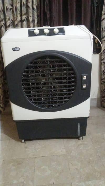 . selling due  to ac installed. . never open never repair