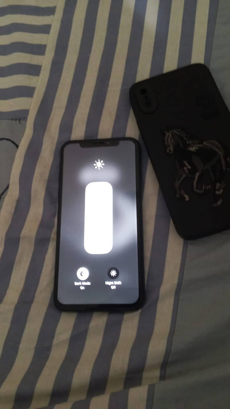 Apple iPhone X 0