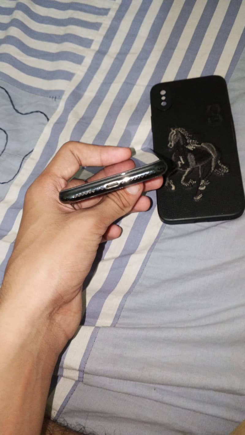 Apple iPhone X 2
