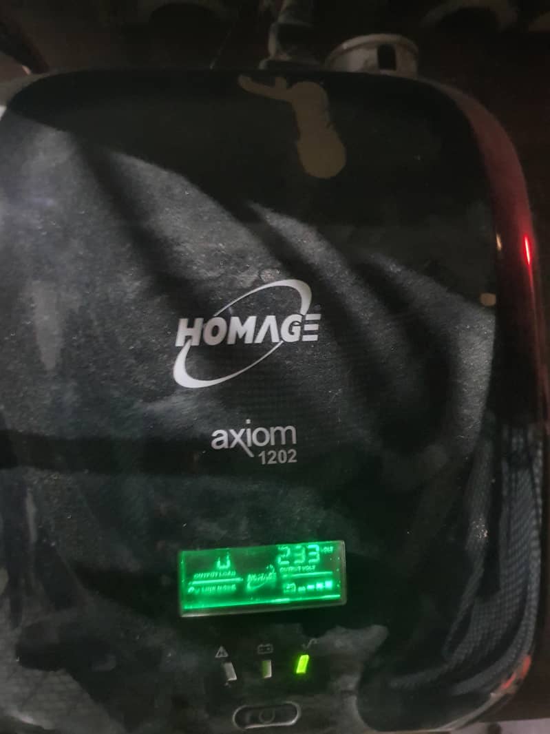 UPS + Battery 1