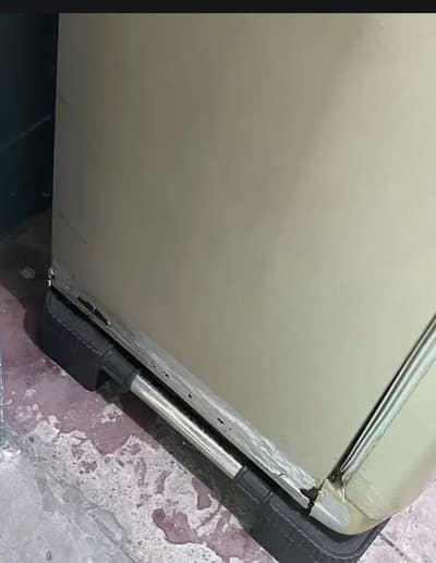 Pell Refrigerator