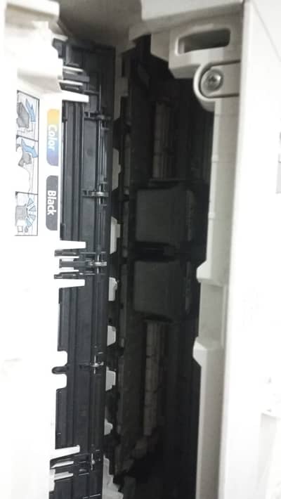 Cannon pixma ip 2840 with to wires.