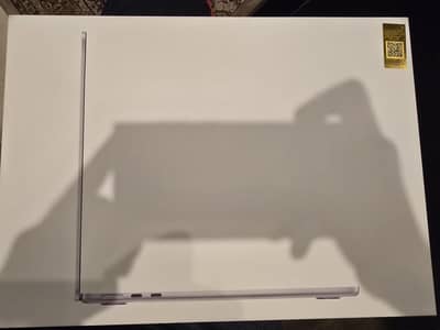 Apple Mac book Air 13 inches