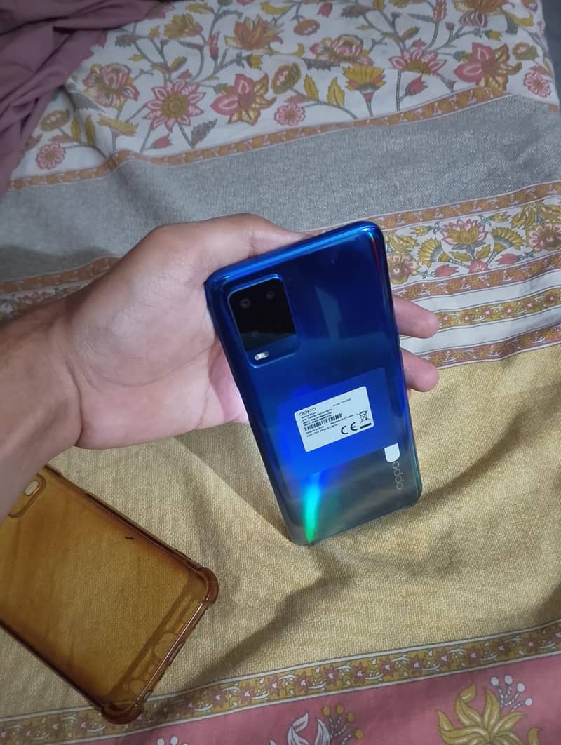 OPPO A54 4