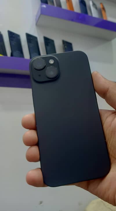 Apple iPhone 15