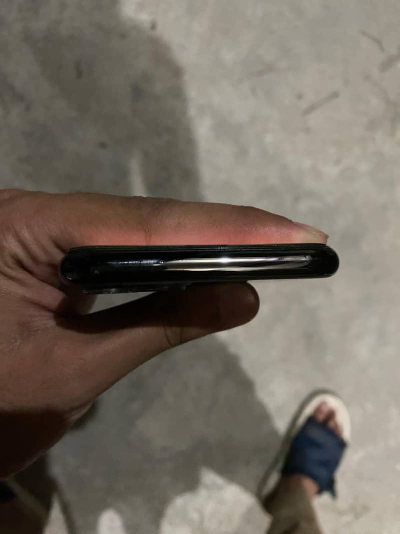Apple iPhone 11 Pro 0