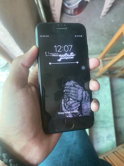 Apple iPhone 7