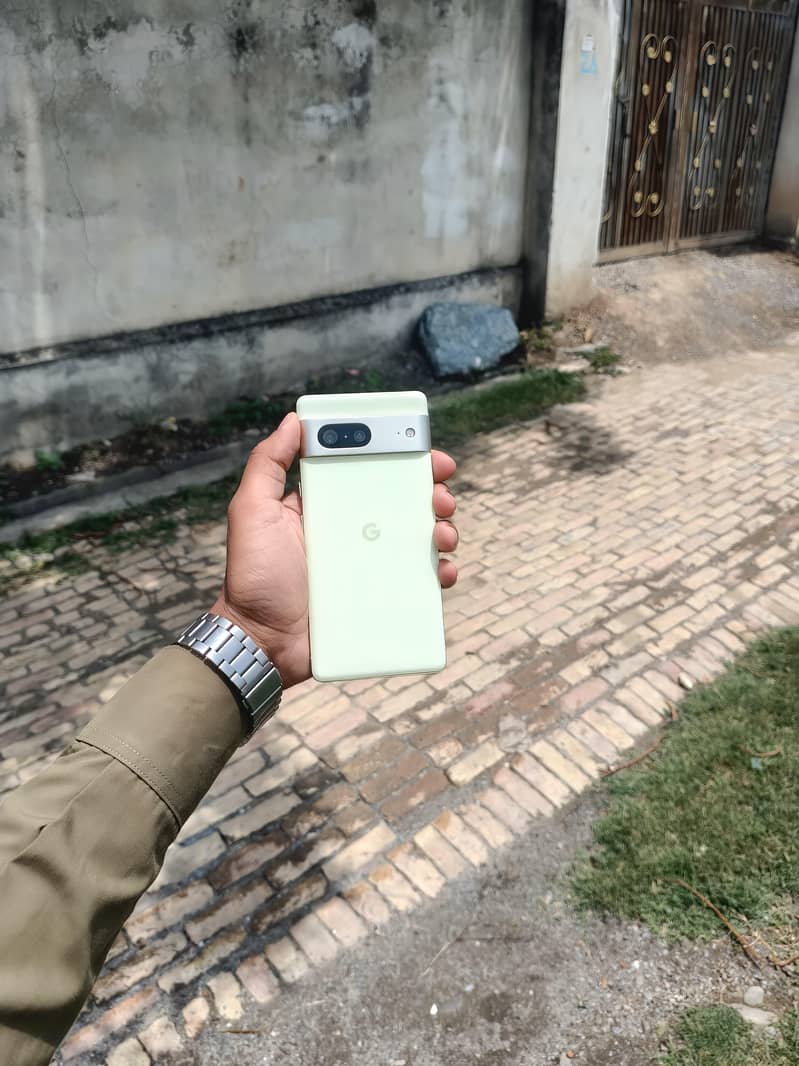 Google Pixel 7 2