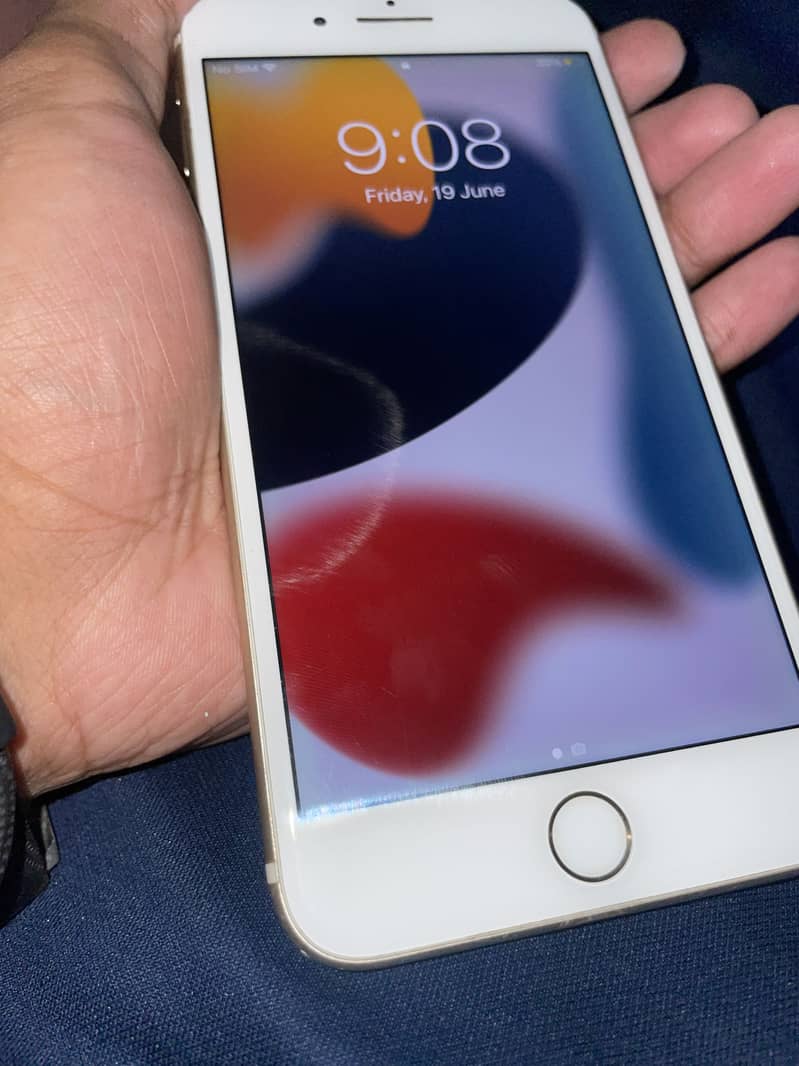 Apple iPhone 7 Plus 0