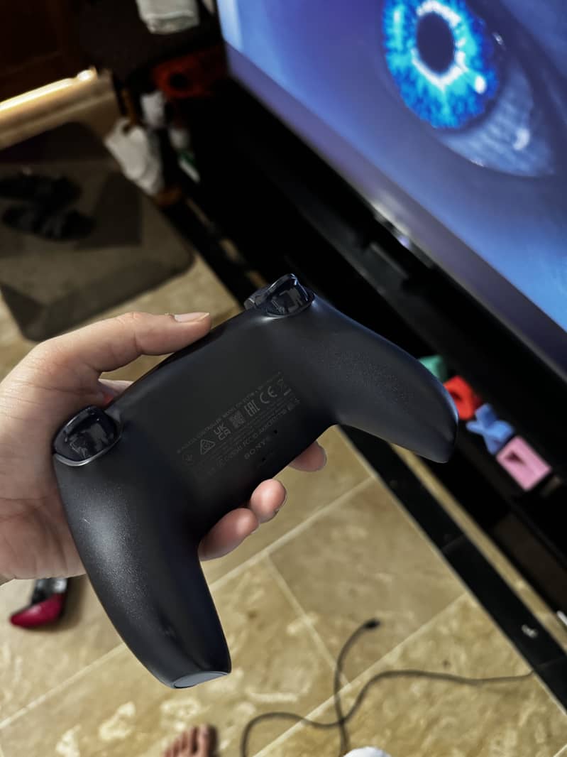 PS5 Controller Black UK Model 3