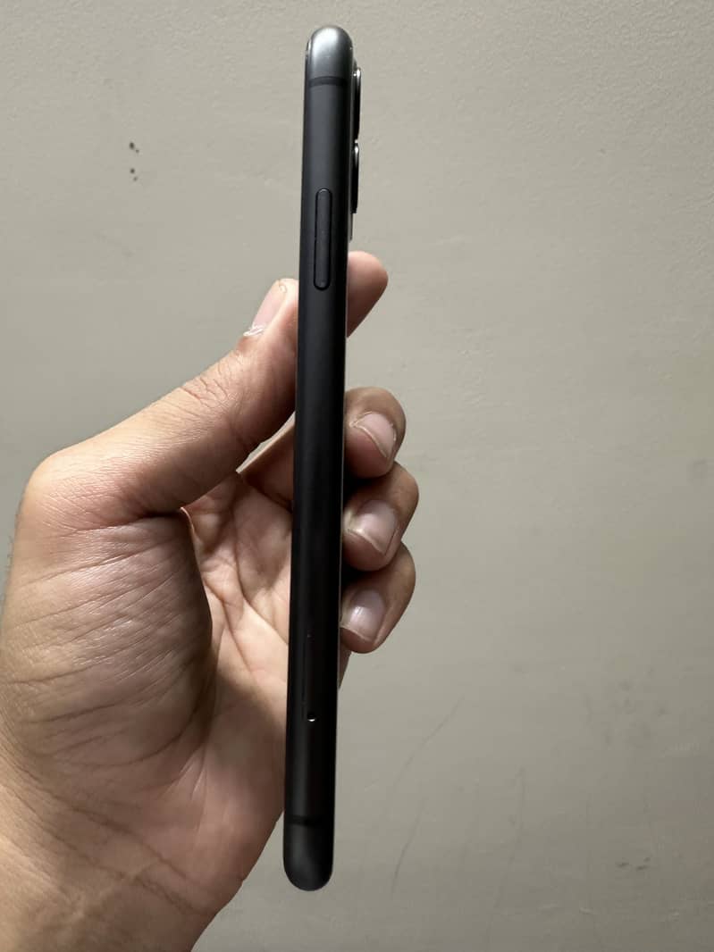 Apple iPhone 11 6