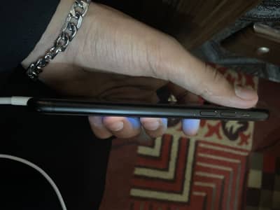 Apple iPhone XR