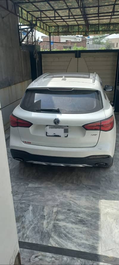MG HS 2021