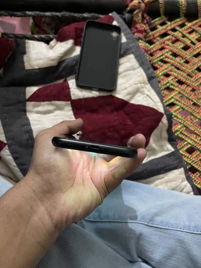 Apple iPhone XR