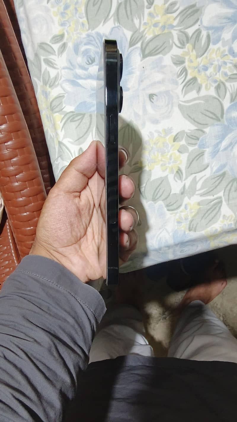 iphone 14pro max 5