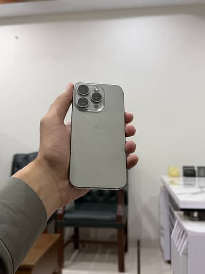 Apple iPhone 15 Pro