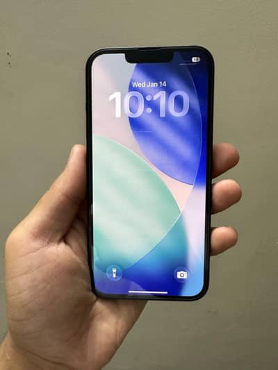 Apple iPhone 13