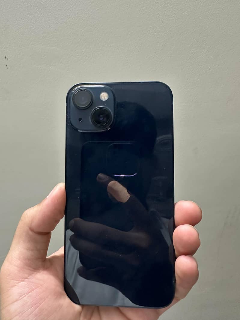 Apple iPhone 13 6
