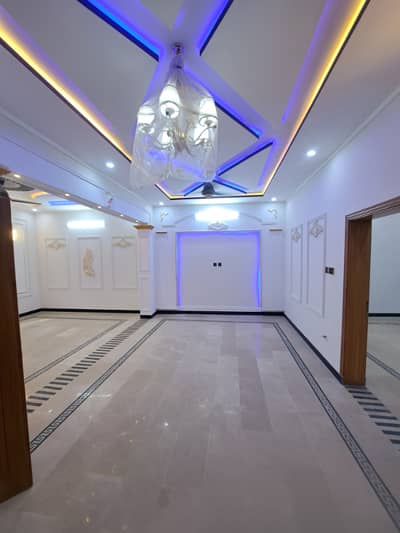6 Marla Corner House Available For Sale