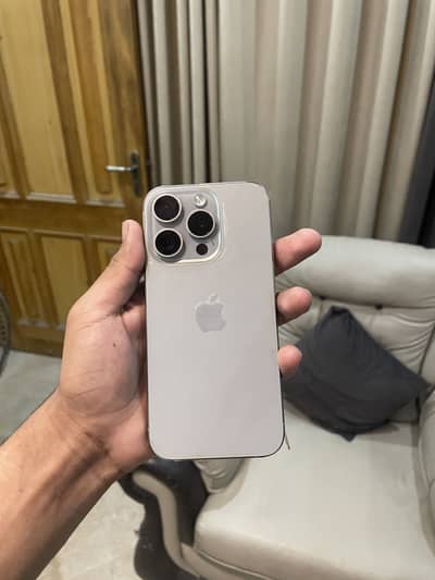 Apple iPhone 15 Pro