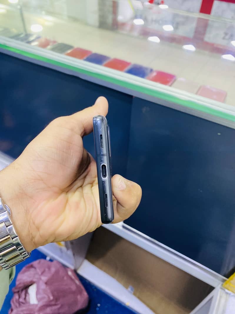 Google Pixel 7a 3