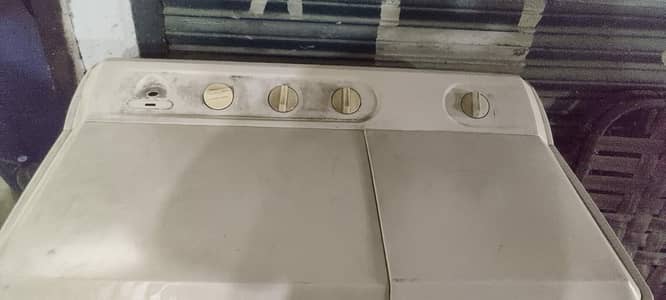 Dawlance Washing Machine with dryer